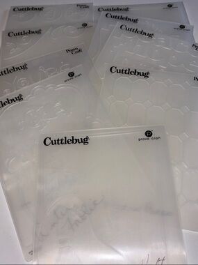 Cuttlebug Embossing Folders - Clear Set